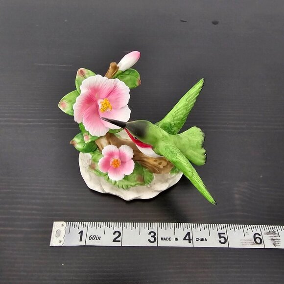 Vintage Porcelain Hummingbird Figurine Floral Decor Wal-Mart Taiwan 4.5” - Picture 7 of 8
